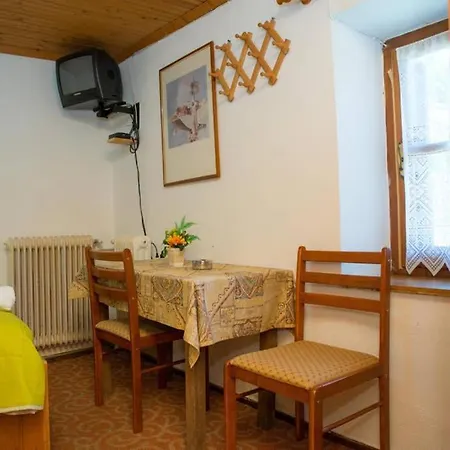 아파트 Flamouria Agios Lavrentios